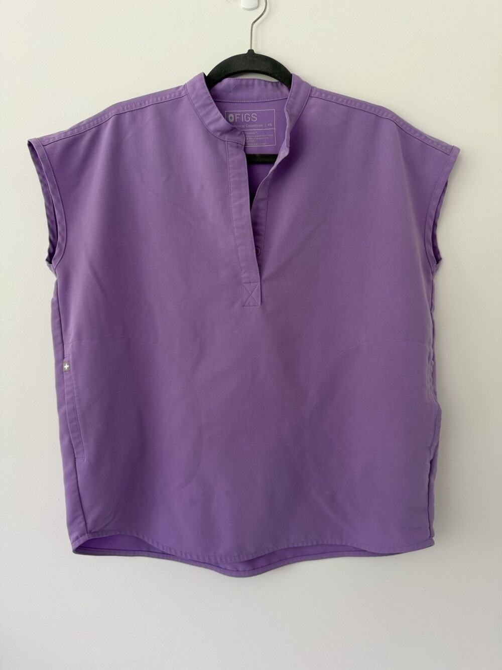 FIGS Rafaela Oversized Scrub Top XS Purple Mandarin Collar Technical Collection